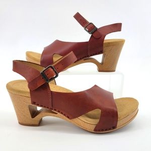 Women's Brown Leather Sandals